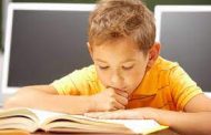 کمک به کودک برای مرتب کردن کارهای مدرسه